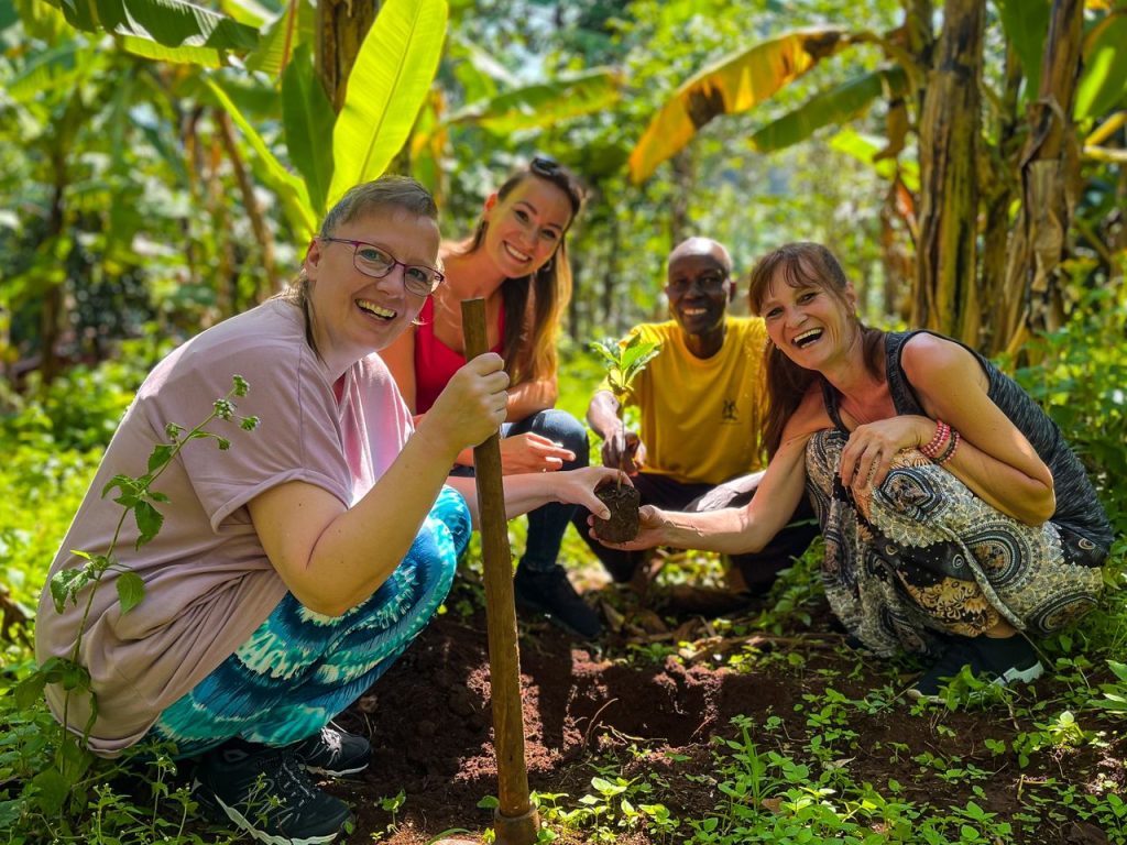 group tours - Group Adventures in Uganda